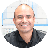 — Fernando Reales，<br /> 高級(jí)總監(jiān) - 運(yùn)營